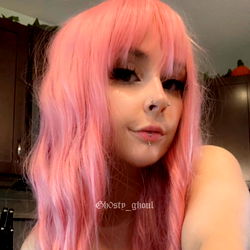 Pragtige OnlyFans Model in 'n Boesentuis