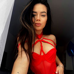 Pragtige Model in 'n Leerlingstuk - OnlyFans