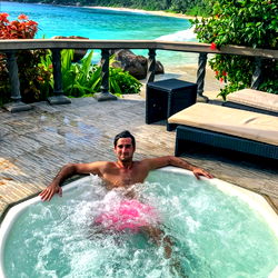 Model in Afrikaanse Stil by Prague