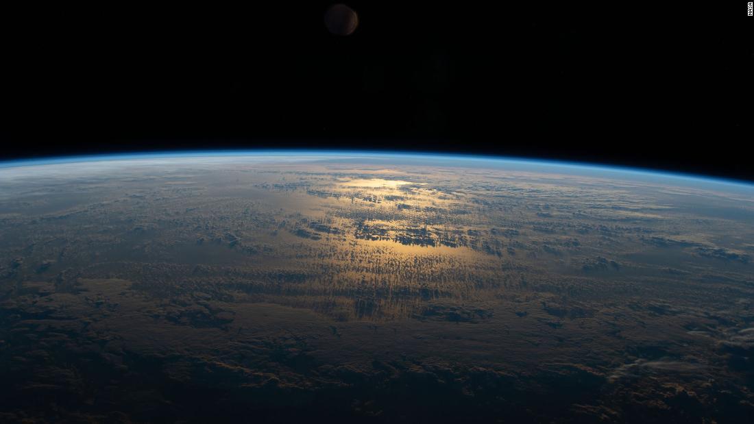 Andrew Couture photo