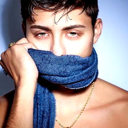 Sensuele Manlike Model in Los Angeles - Unieke Afbeeldings