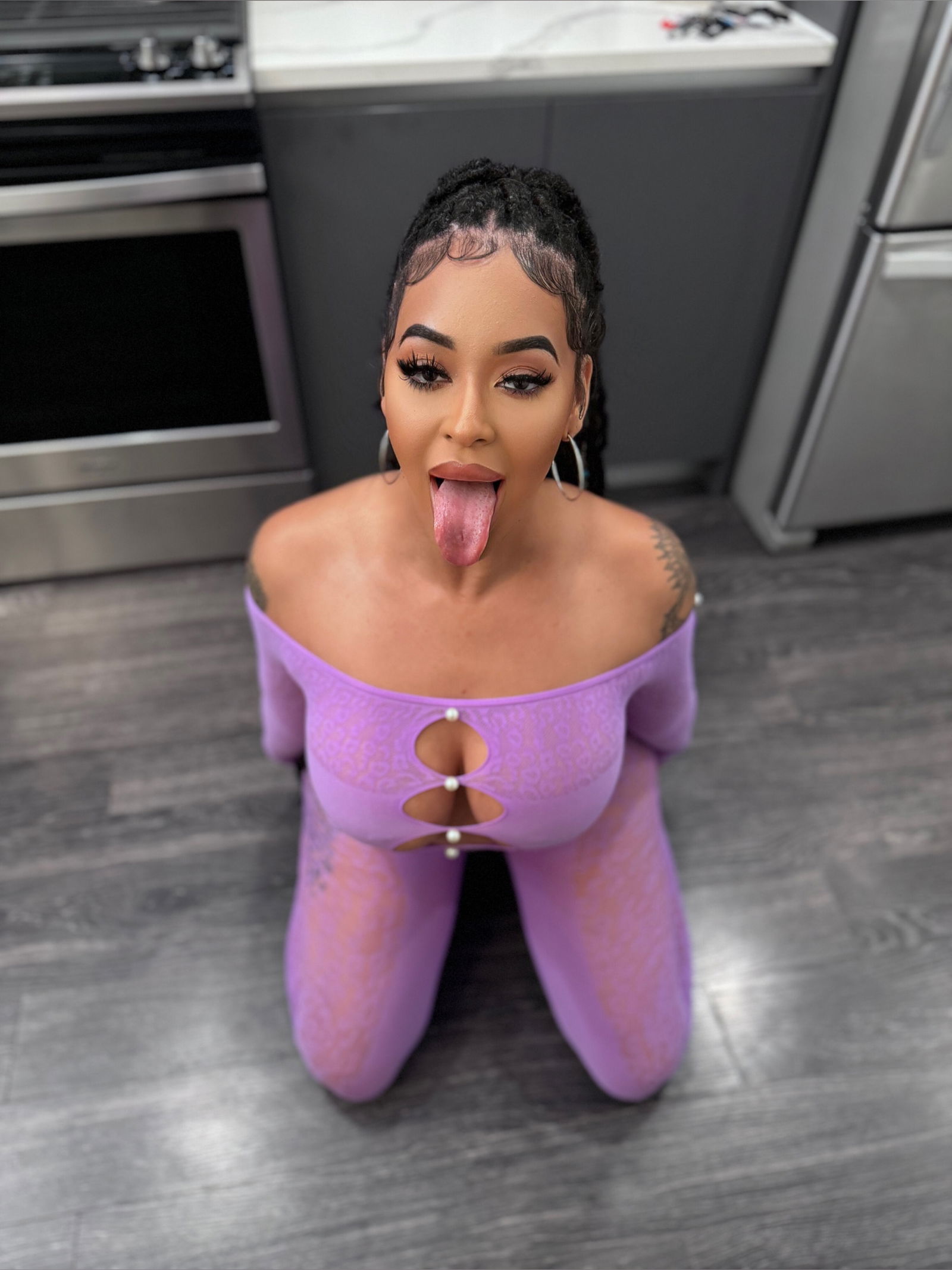 I’m online babe photo