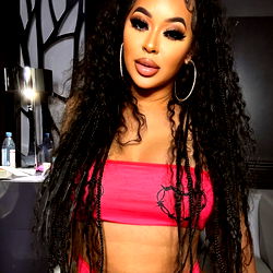 Pragtige Lange Haar Model met Dronkhaar - OnlyFans Stasie