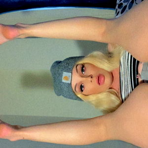 Bella๐ญ๐ฆ photo