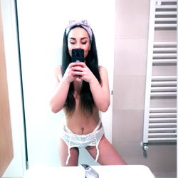 Sensuele model in Brașov - OnlyFans-inspirasie