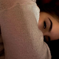 🟢  𝐸𝑀𝐼𝐿𝐼𝒜 💛🧸 photo