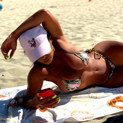 Ontspannende Ontdekking: 'Connie' by die Strand