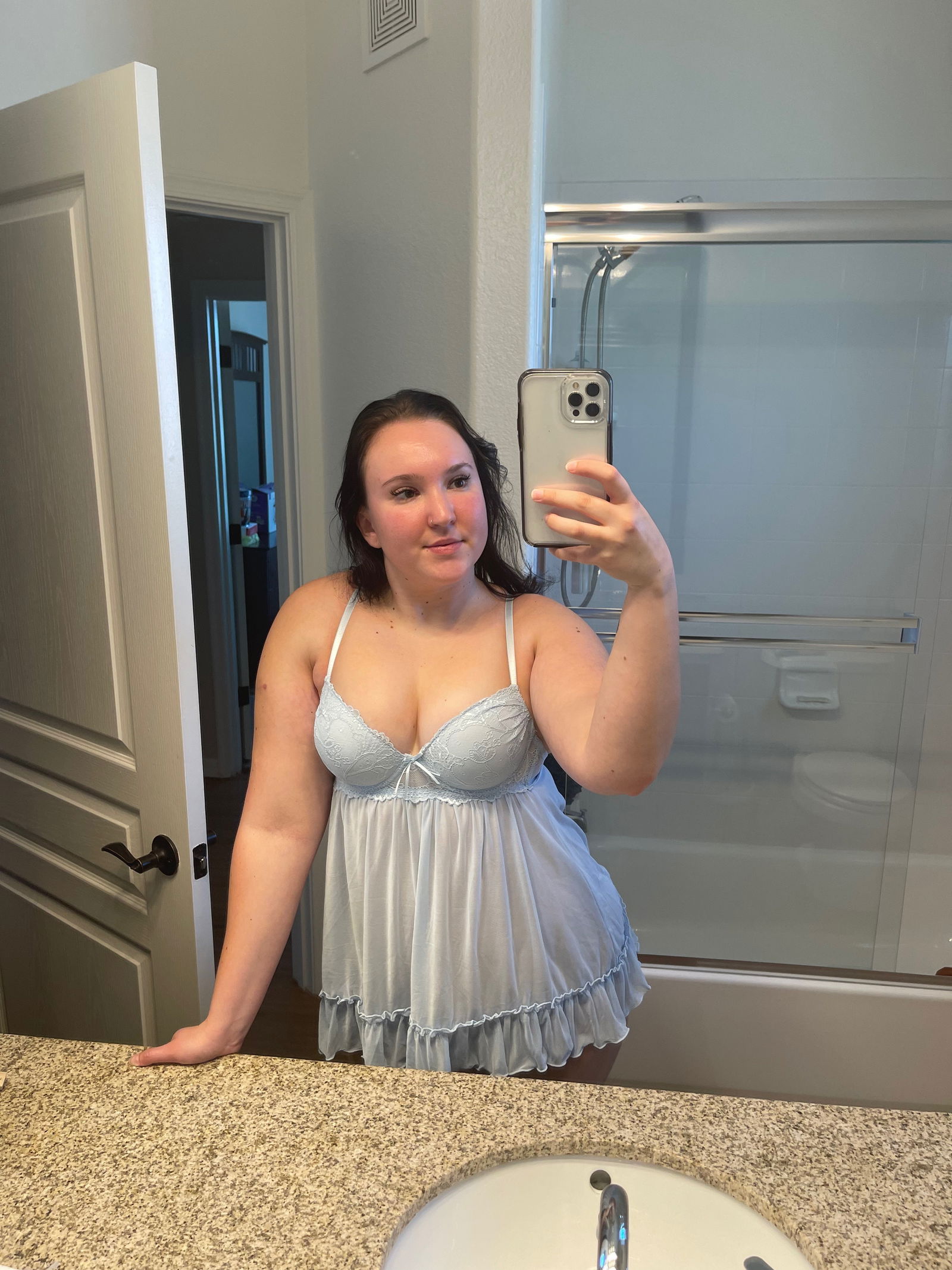 BISEXUAL COLLEGE GIRL 😈 photo