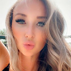 Pragtige Vroulike Model in Alberta, Kanada