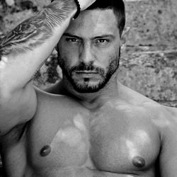 Pragtige Manlike Model in Milan - Bojan Todoroski