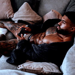 Troyz world 🌎 photo