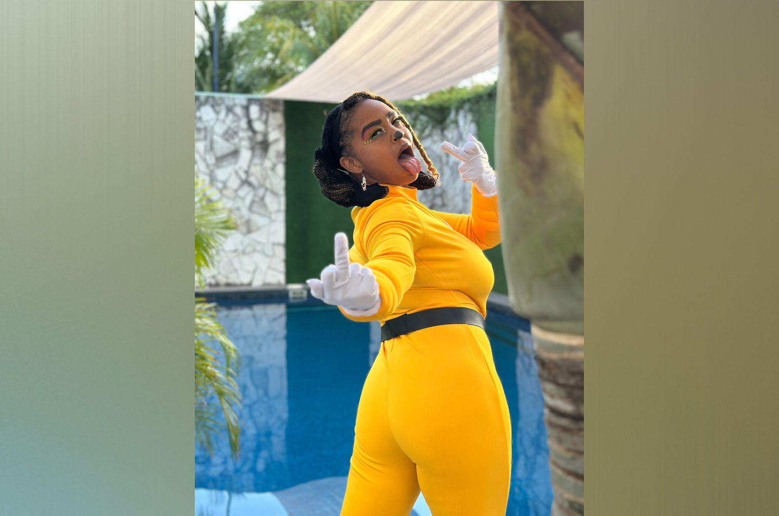 The Sex Energy Artist 👩🏽‍🎨 photo