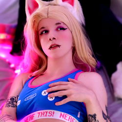 Pragtige Model in Sexy OnlyFans Kleedstuk - LittleAxl699