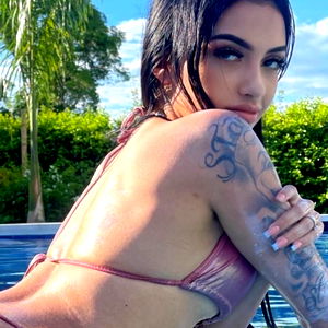 Karen Diaz ๐๐ฅค๐ photo