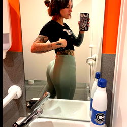 ꧁𝕰𝖛𝖊𝕺𝖜𝖑꧂ photo