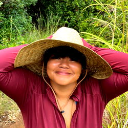 Pragtige Boeremeisie in Hawaii - 'Mila Loves Land'