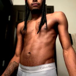 Gesellige Man in Básies - Model Chase Coleman