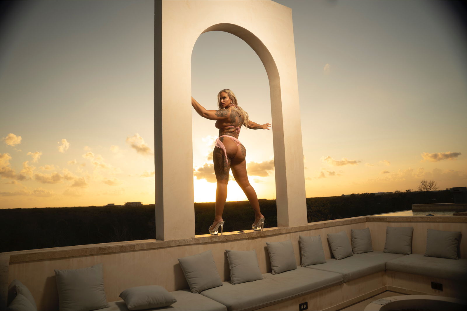 Stephanie Love photo