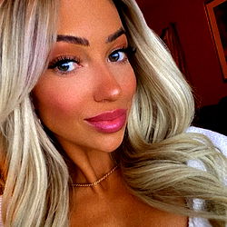 Pragtige Vrou van Toronto, Kanada – OnlyFans Model