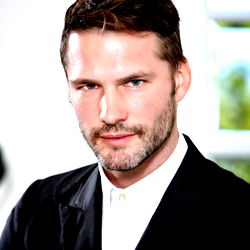 Strykgewes Model - Tomas Skoloudik