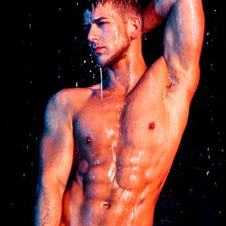 Kaadjeman met 'n Atletiese Liggaam – OnlyFans Model Let’sEatCakeXx