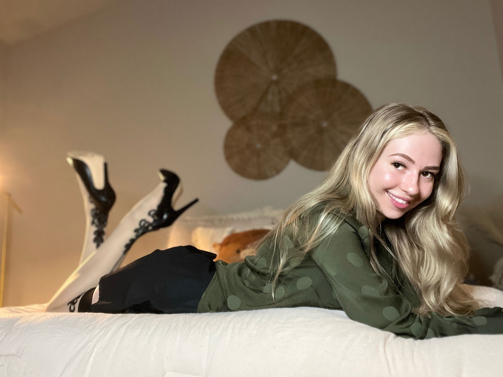 Blonde Amour99 photo