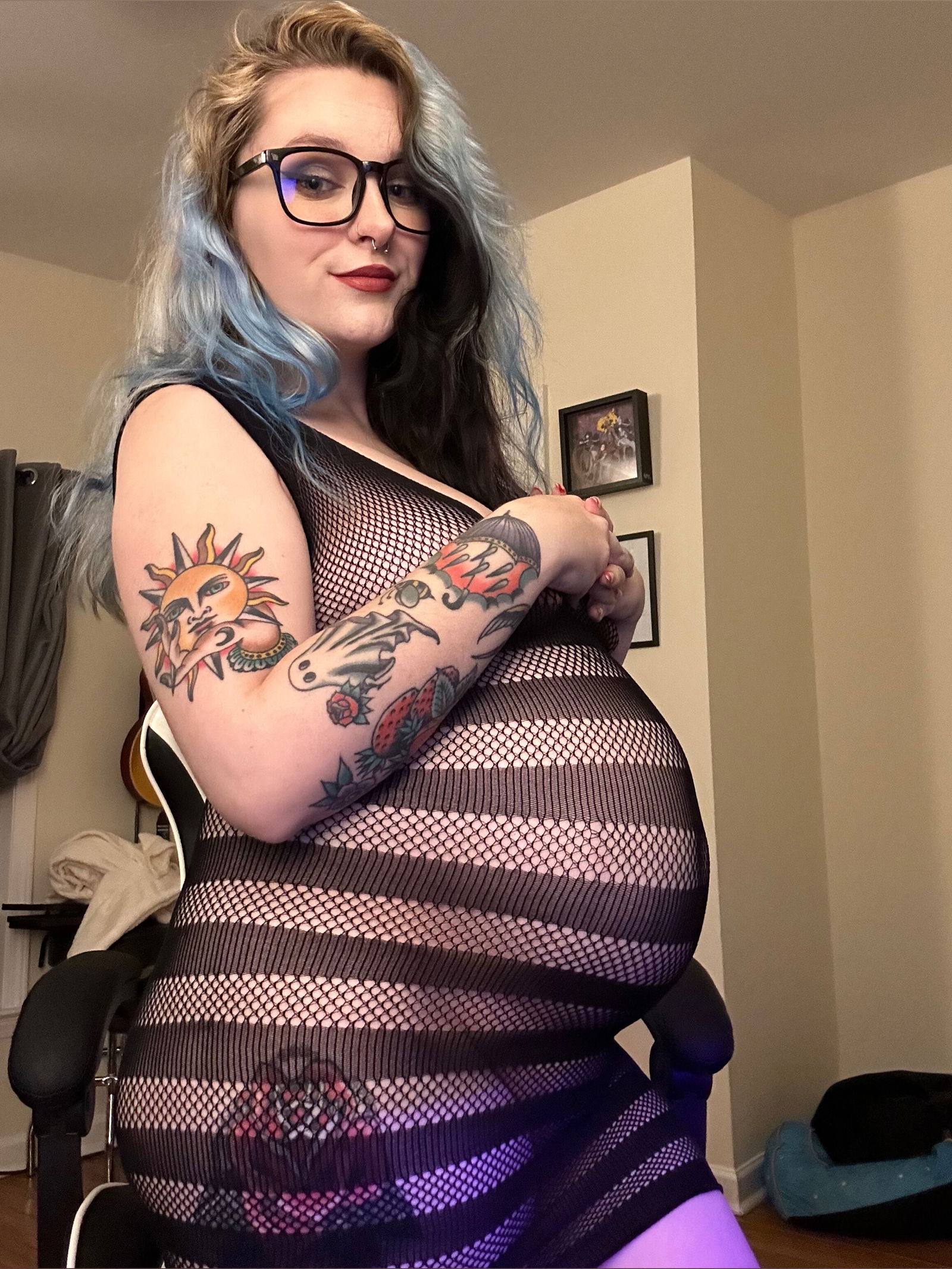 Naughty Liv 🦋 photo