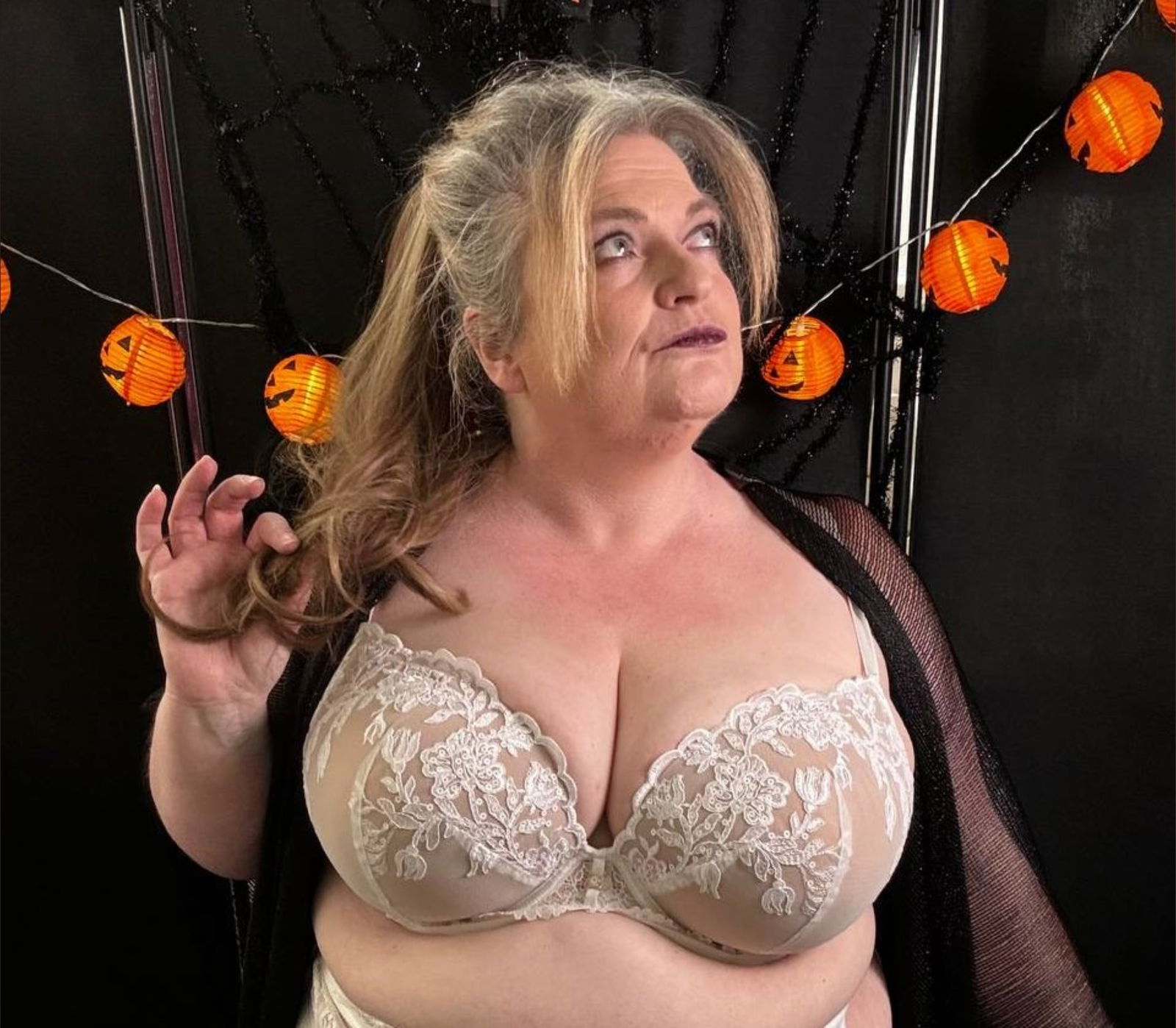 Lovely Lisa VIP photo