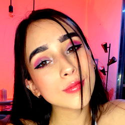 Pragtige Miranda: 'n Sexy Streek Model Foto