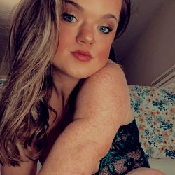 Pragtige vroue model in Streek - Geskenke vir jou!