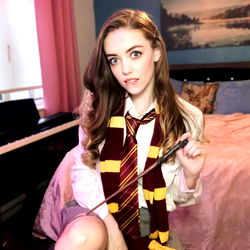 Pragtige Model in Skotland - Highland Bunny Land