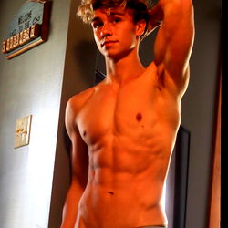 Verskeere Skoonheid: 'n Model se Verwagtinge