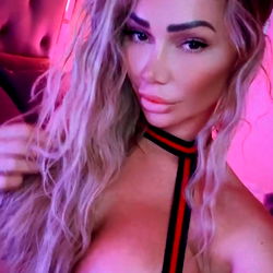 Destiny Dixon: 'n Sensuele OnlyFans Model