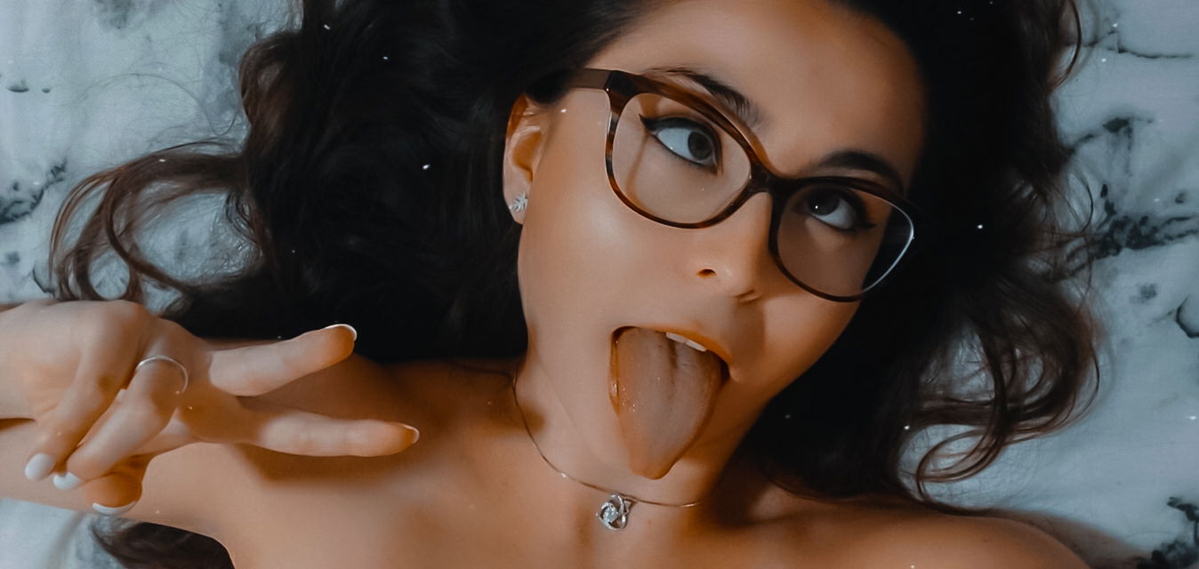 Emily Hill VIP photo