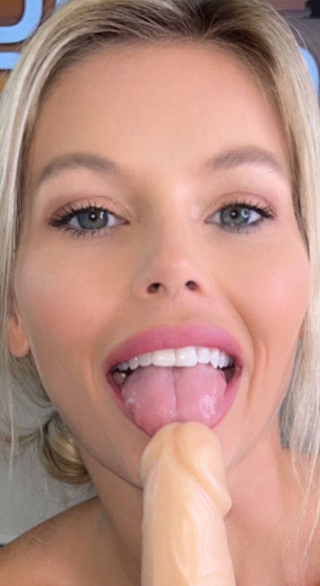 😈 Ashley Belle 😈 CUSTOMS VIDEOCALLS photo