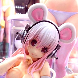 Pragtige Vrouelike Model - Tia ♡