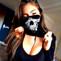 Yoya Grey: 'n Verleentheid wat 'n Skelet uitbeeld