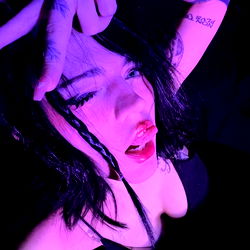 Verleierskap in die donker: Ess se sensuele presentasie