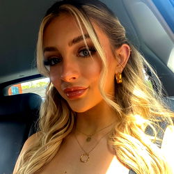 Pragtige Model - Ruby se Sensuele Uitbeelding