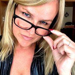 Pragtige vrou vir OnlyFans: Ontdek Summer Rose Swingers