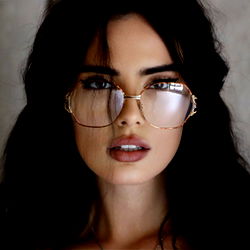 Pragtige Vroue in 'n Glamoureuse Setting - OnlyFans Model