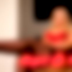 April Mae ๐ถ photo