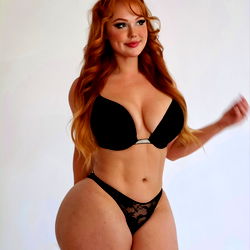 Sensuele Model in Lussekorsie-Style