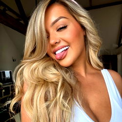 Pragtige vroue model in London - Ontdek Chloe se pragtige voorkoms