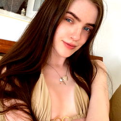 Pragtige Vrouelike Model - OnlyFans Streek