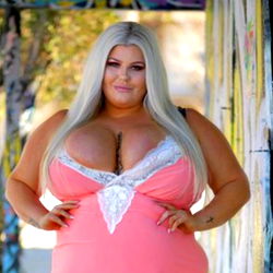 Sensuele en aantreklike OnlyFans Model – BustyBroganXXX