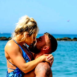 Die Hottest Paar van Ierland in 'n Pragtige Waterfoto