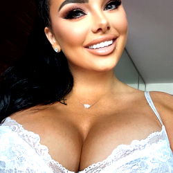 Pragtige Model in Lus Verdommeklik!