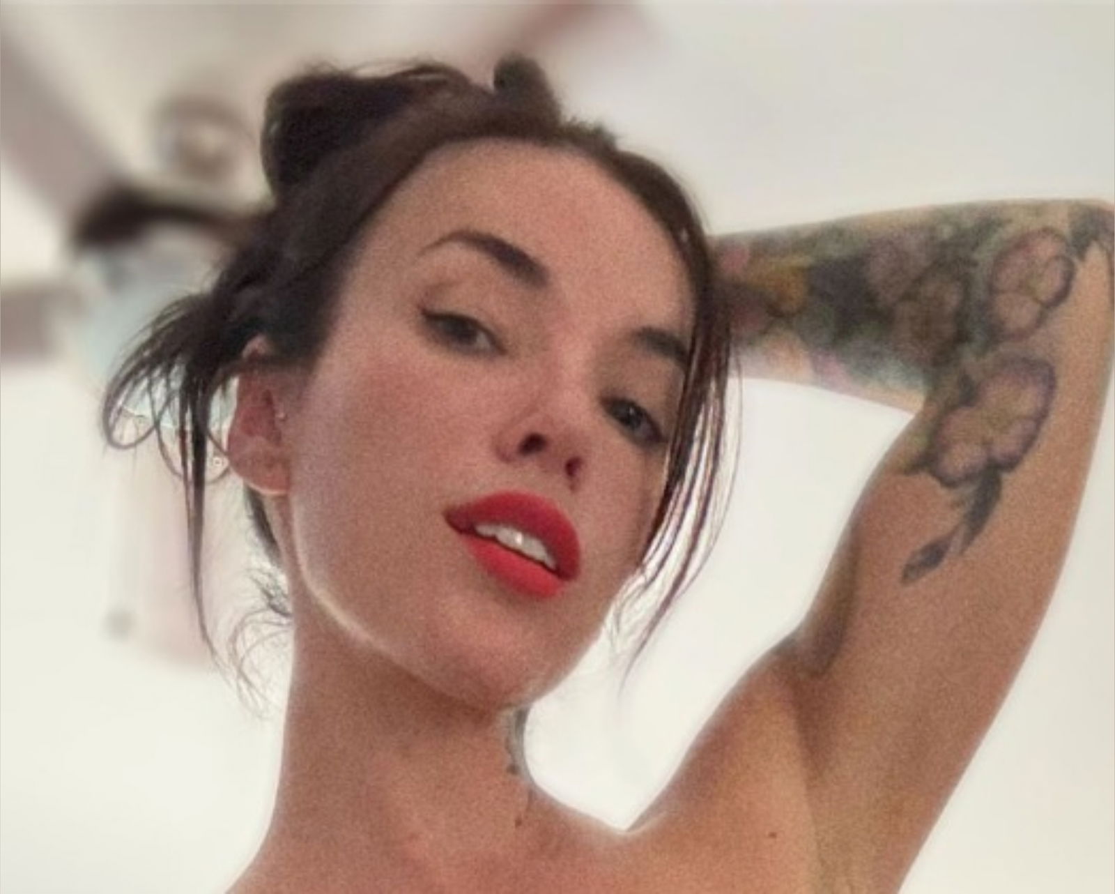 🔴  🍭  Miley Mercier 💦 photo