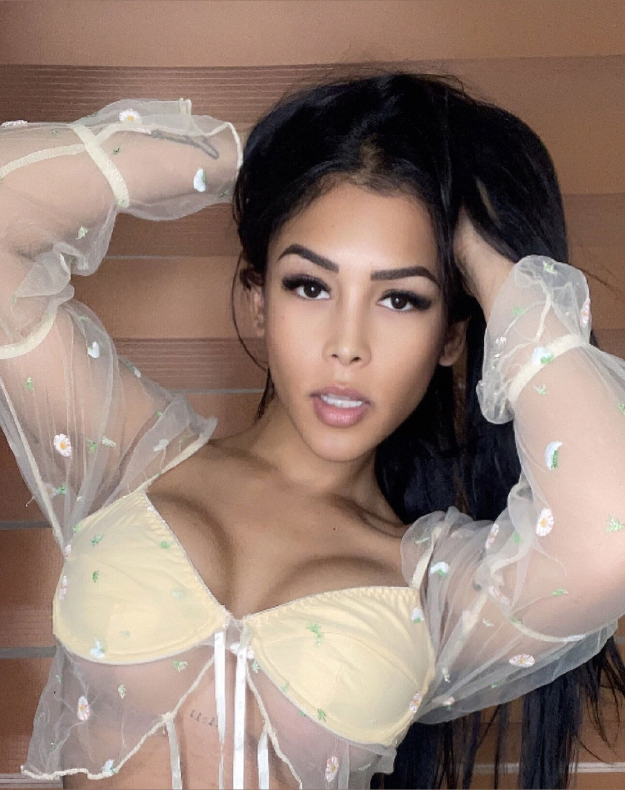 🎥🍑𝑭𝒂𝒕 𝑨𝒔𝒔 𝑸𝑼𝑬𝑬𝑵•  𝖍𝖔𝖙 𝐌𝐢𝐥𝐥𝐲😍🤍 photo